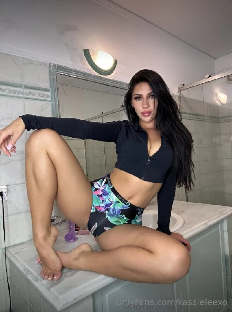 I pulled my toy out but i can t stop craving your cock my inbox is 