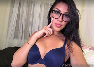 Wet bored begging for trouble dm me baby