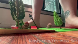 Skyscraper tall asian giantess wreaks havoc in nyc an unsuspecting