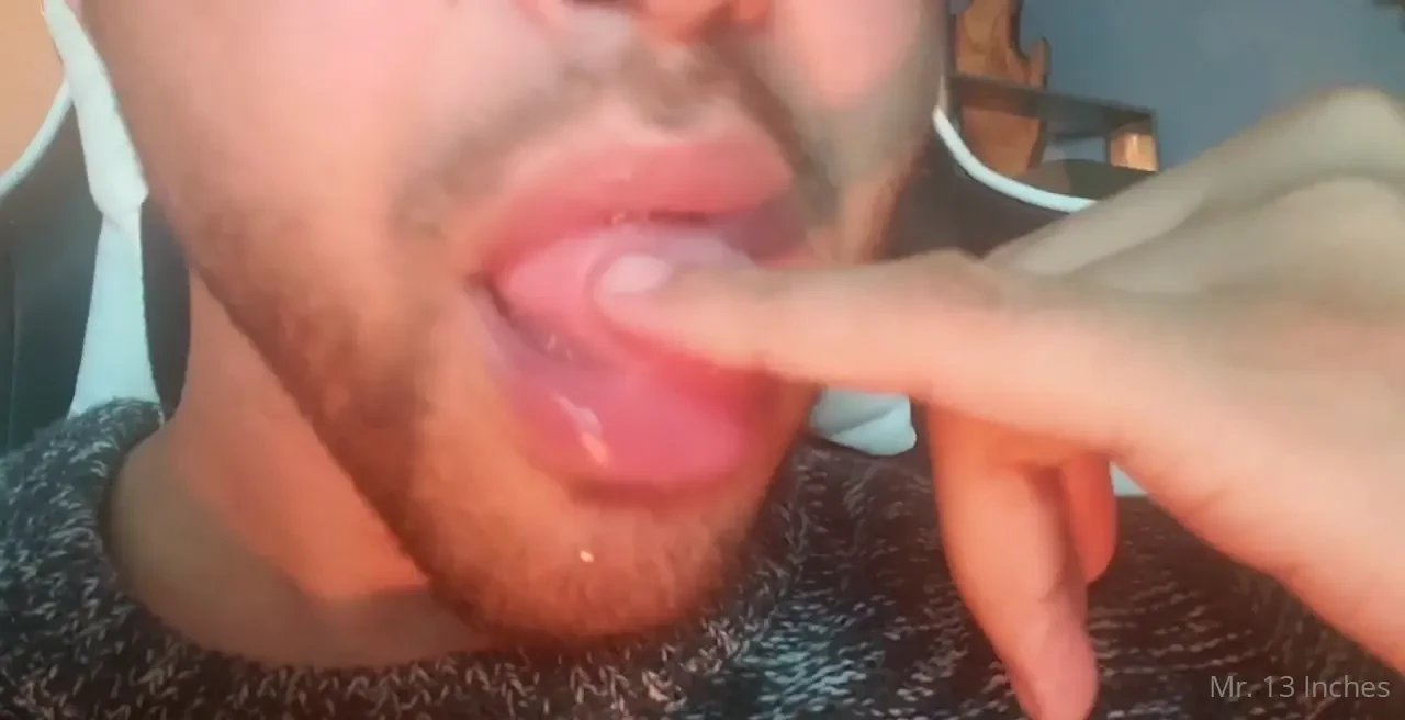 Lemme suck that clit 