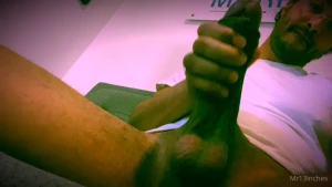 So fucking horny i had to cum need some help stroking this big dick