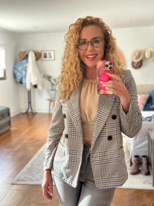 I m all business baby