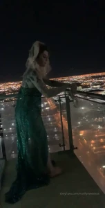 Throwback to me flying my panties from a penthouse balcony over vegas