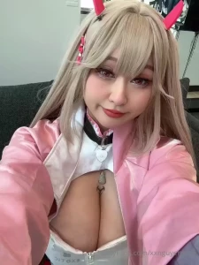 Can i bury you in my boobs commander