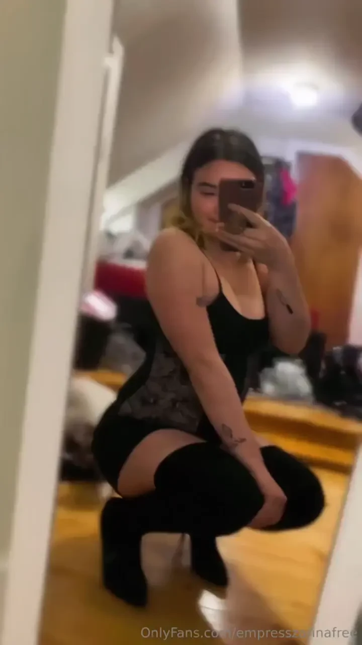 Ootd pt2- with my cat 