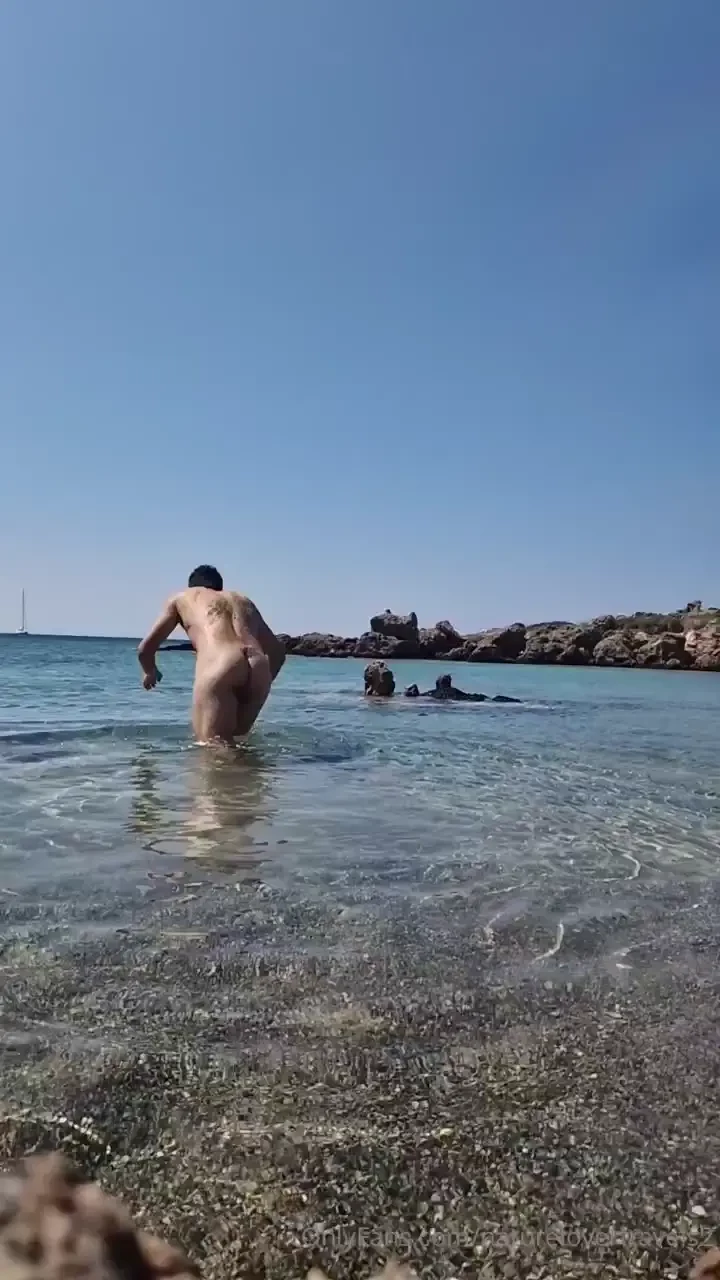 Did you miss me guys i was out on holidays i habe lots of material for 