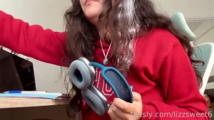 I felt so hungry i had a banana and i was going to eat it but my pussy