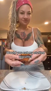 I can cook for you after i make you cum over and over again