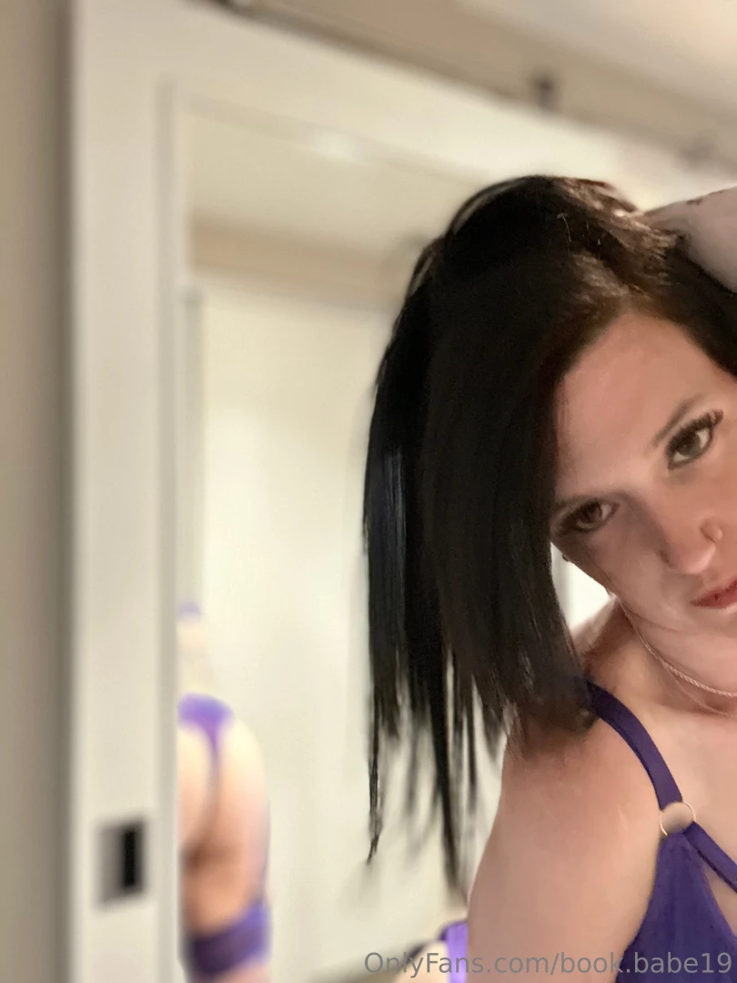 Cum here darling let s enjoy a snack 