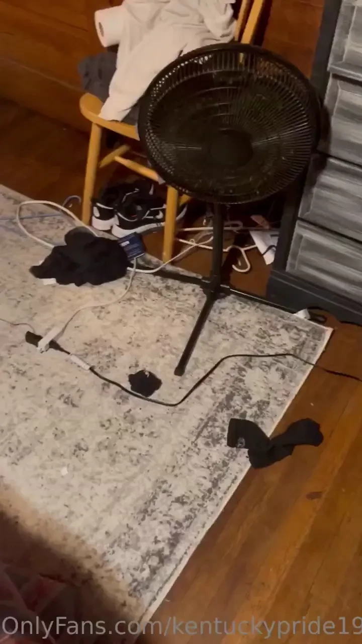 Sw_jarred wants to show you his rollie and it was a video to a friend 