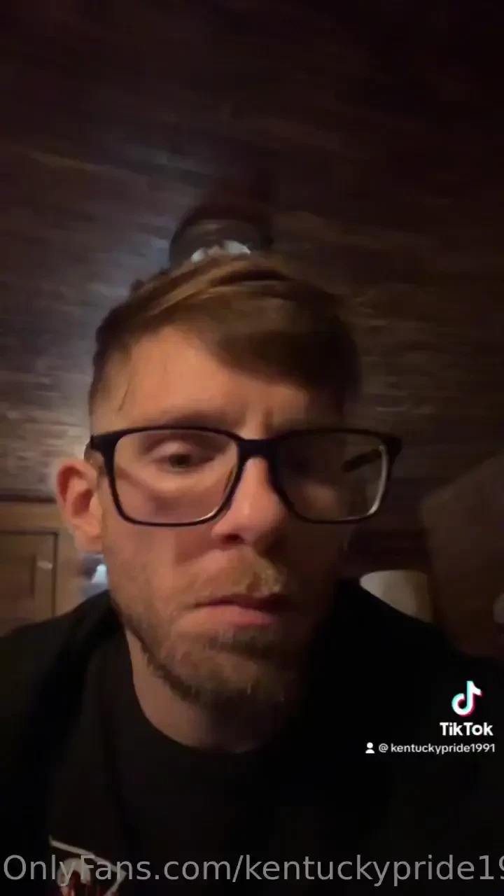 Check out the vip pages or if you want a mass message or retweet tip 2 