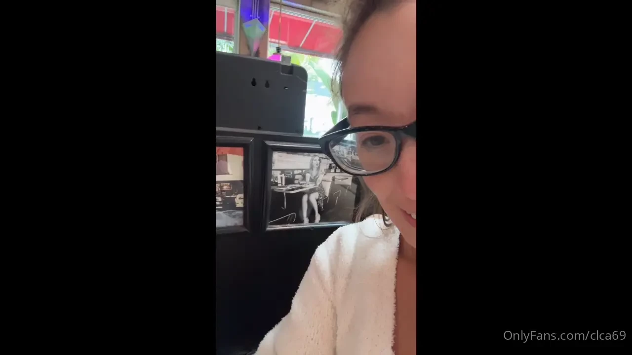 The famous mel s dinner that elvis presley would go to the ambiance is 