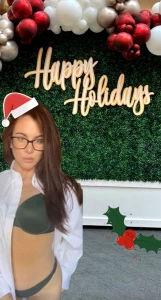 Free trials up i dare you to sub anyway it s the holidays and i m in