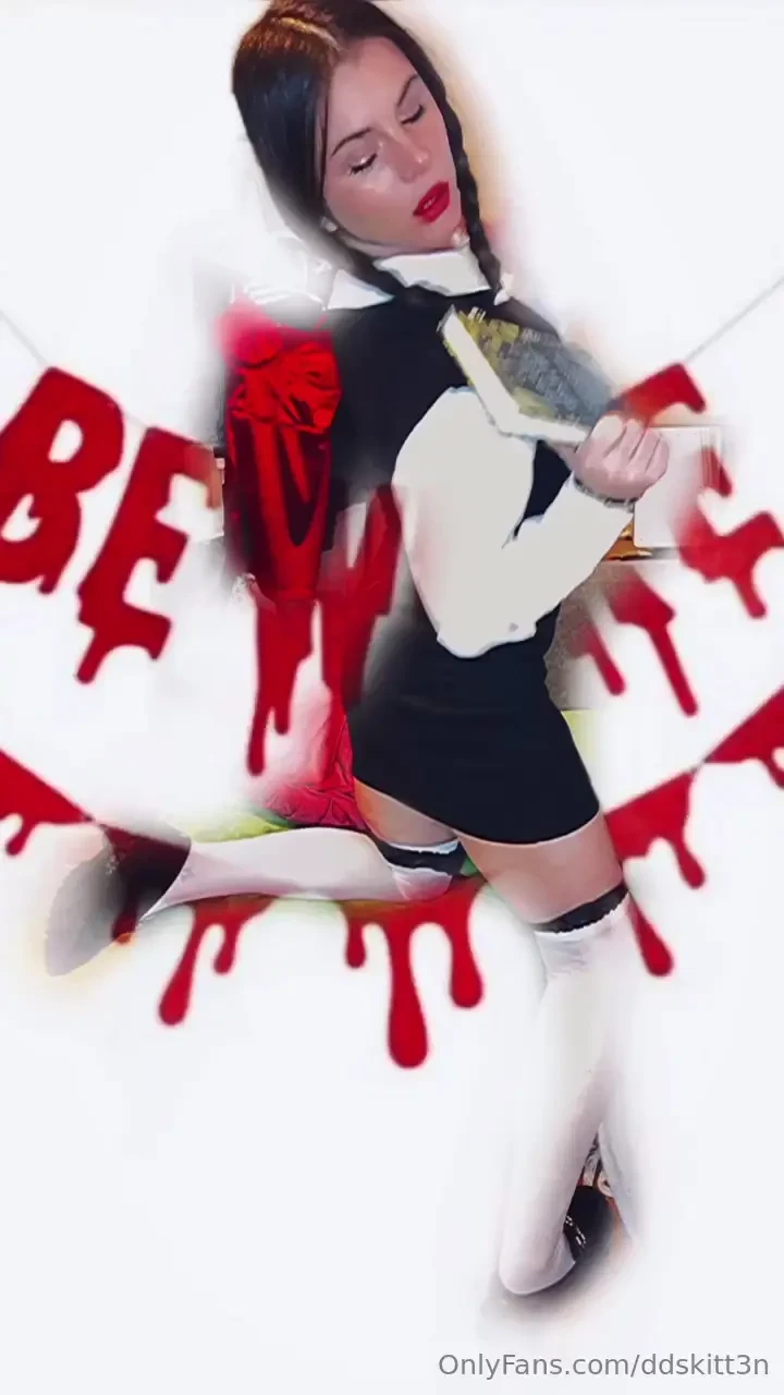 Posting some of my fave halloween content part 3 