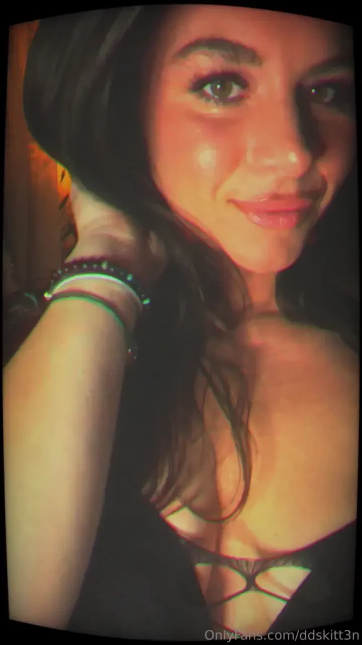 Posting some of my fave halloween content part 1 