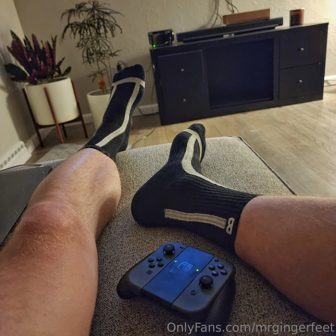 Come game with me or sniff my socks you choose 