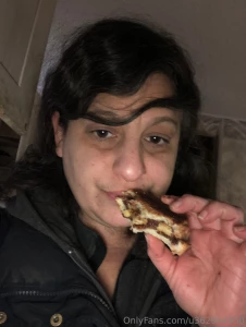 Chocolate peanut butter banana sandwich and duck life