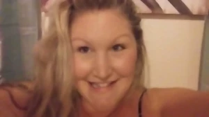 Check out this smokin hot en-som-blay can t help myself