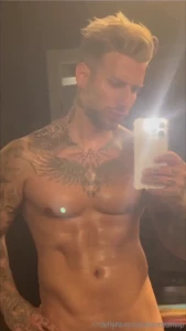 Cristiandelvalle concursante de tv la isla de las tentaciones cristian part 1