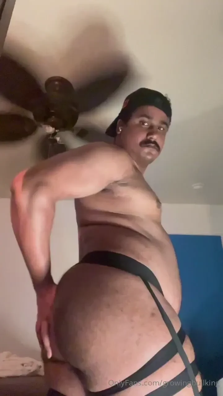 A little behind the scenes action from my new posts 