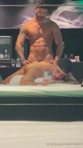 Deslizando a pica desse jeito eu enlouque o