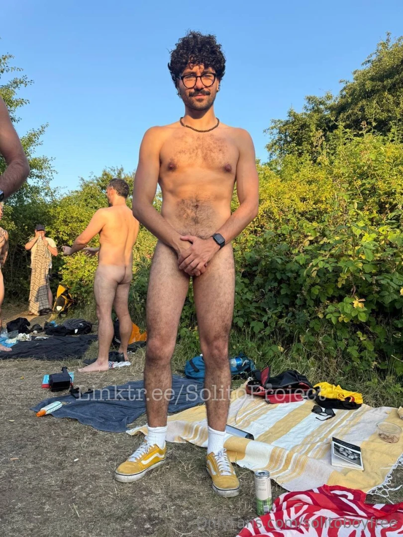 Asked a boy at the cruising spot to take some snaps of me after i 