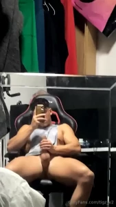 I love wanking my big cock in my chair and showing off my balls bounce
