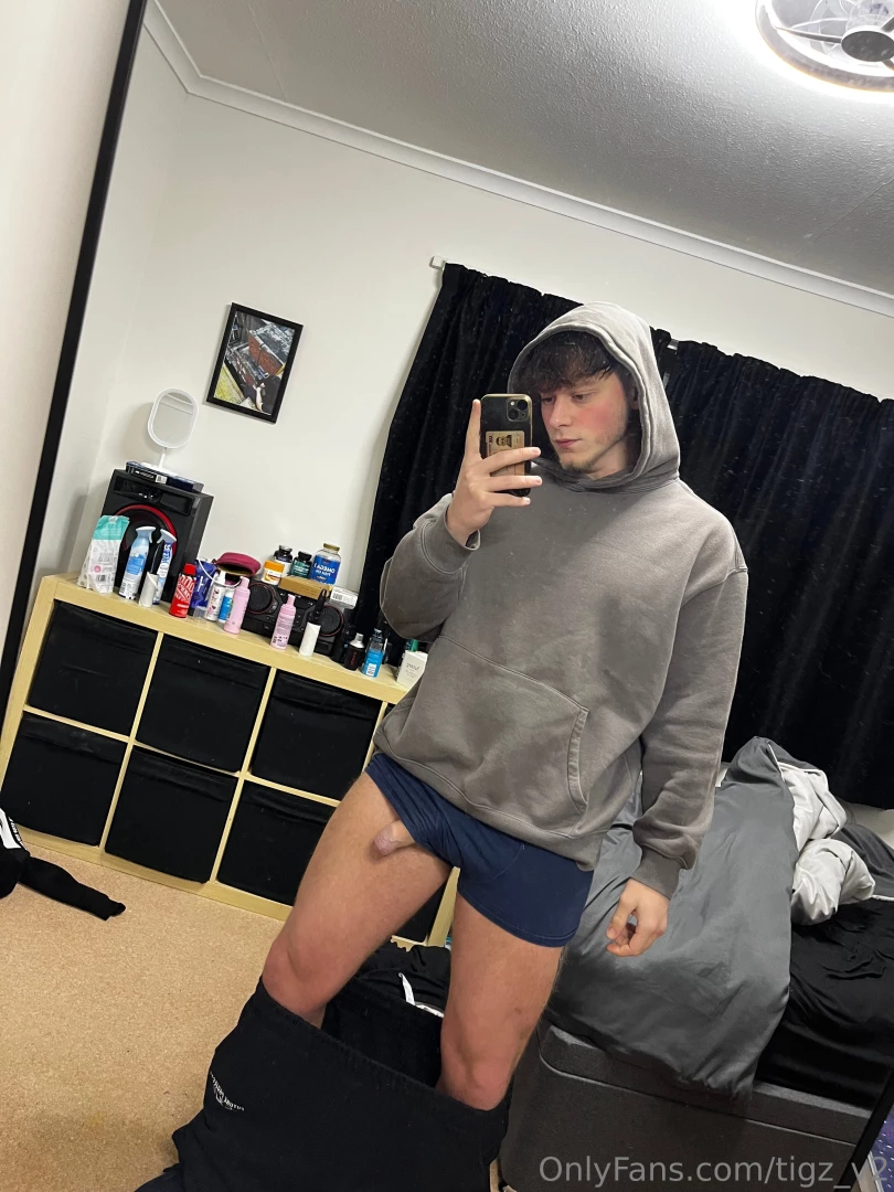 Peekaboo it s sees you 