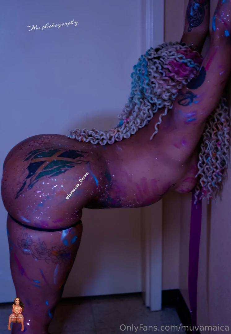 Omggg my maintenance man was fixing the dryer amp i couldn t wait for 