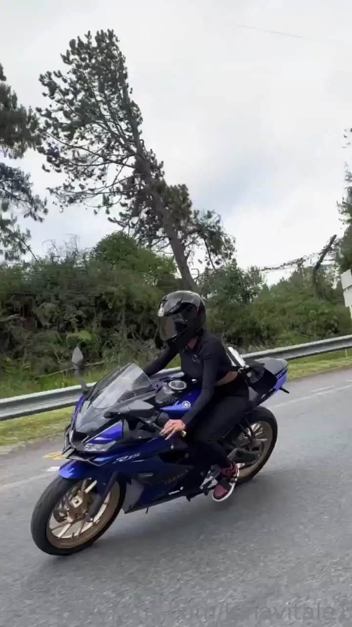 Te gustan las motos mi fantas a es hacerlo en una moto do you like 