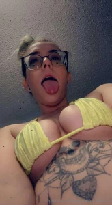 Advertisement kaseykinks kaseykinksft i ve seen the content she posts part 1