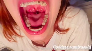 Uvula uvula tongue mouth