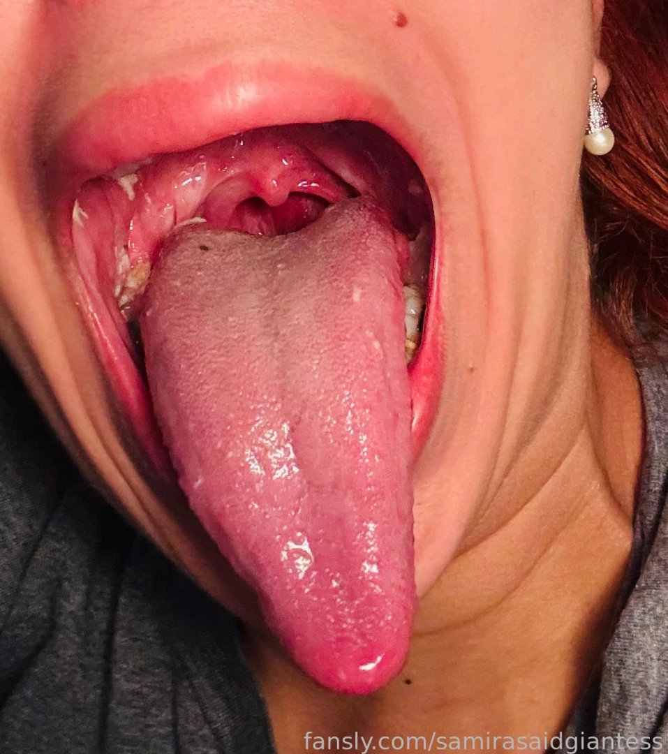 My tongue tongue uvula longtongue uvulatouching vore fetish mouth 