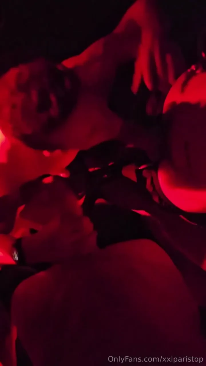 Look how naughty is nate_hotties he loved to suck our big cocks with 