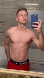 Do you like sports guys my friend kiri chili kiri chili is a handsome