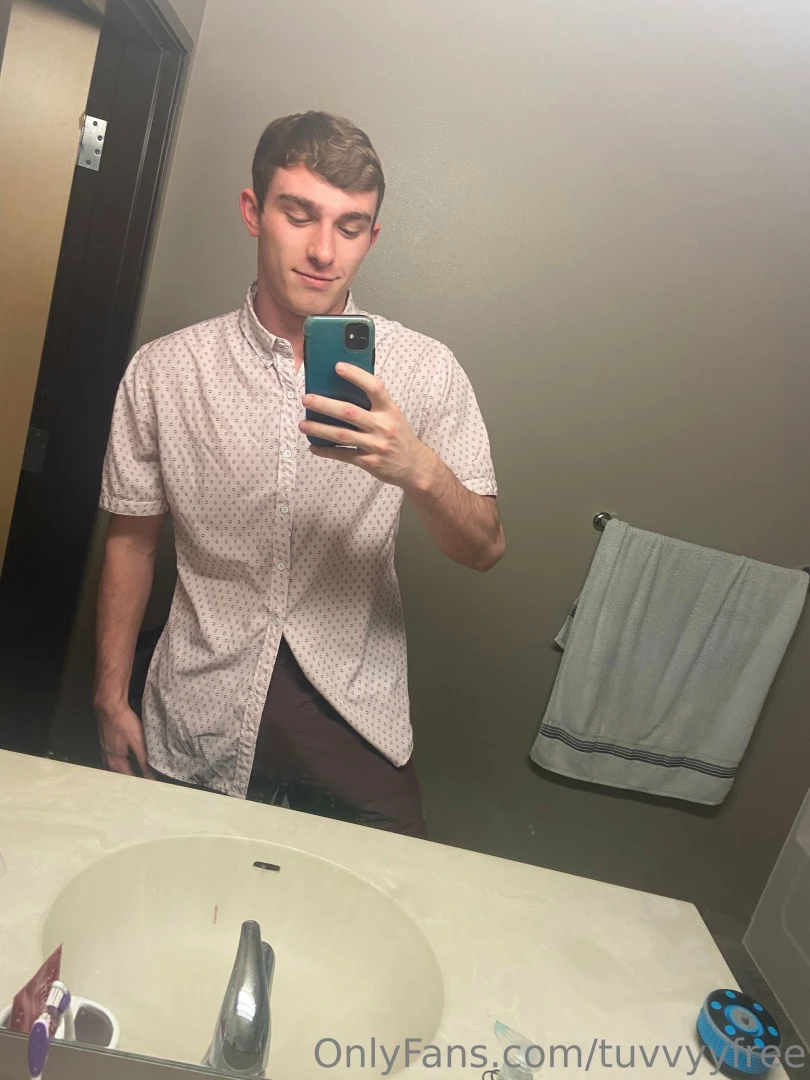 Do i look like a good boy 