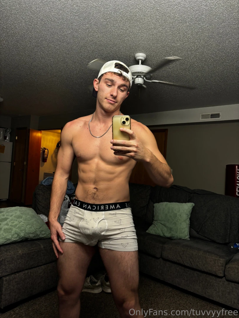 Going live tonight on my vip come watch as i stroke the fuck out out 