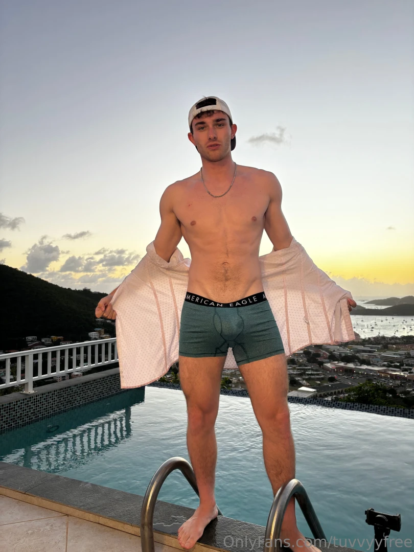 I filmed myself edging in the shower this morning wanna see how long i 