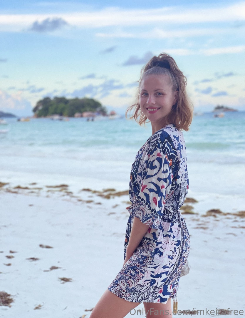 Would be nice to walk on the beach right now agree 