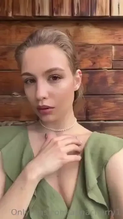 I want to share with you my makeup today it s very light and natural 