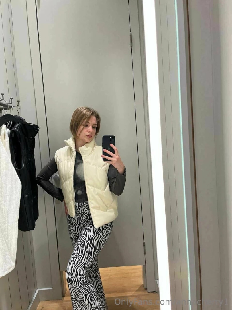 Did you know that i absolutely love buying myself new clothes it s a 