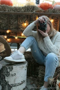 Smile i ll take a photo of the sweetest and kindest person looking at