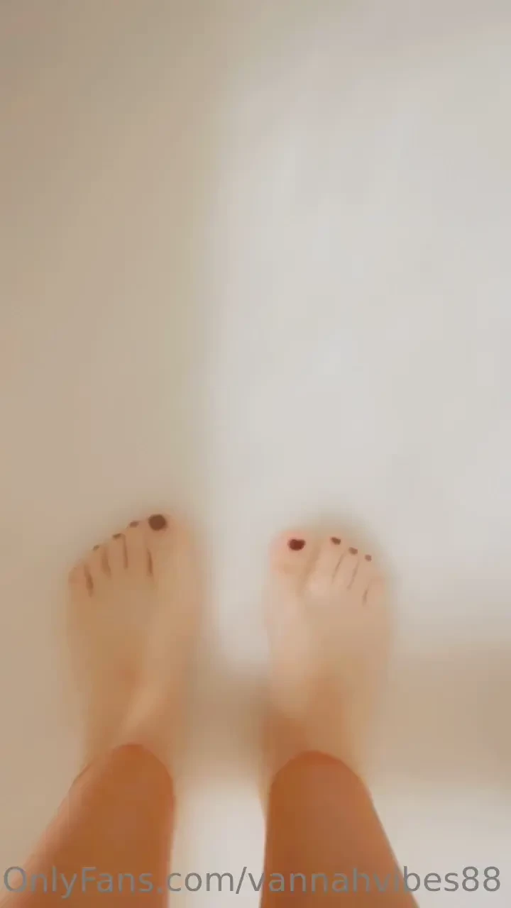 Pretty little whore do you like feet daddy 