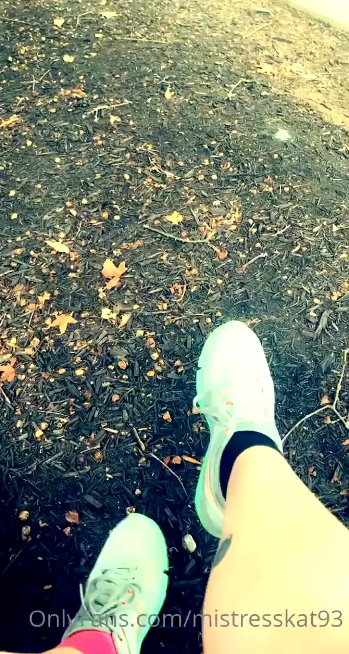 Before hike foot vid 