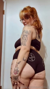 5 minutes of pure chaos watch me go wild with my tentacle and bbc toys