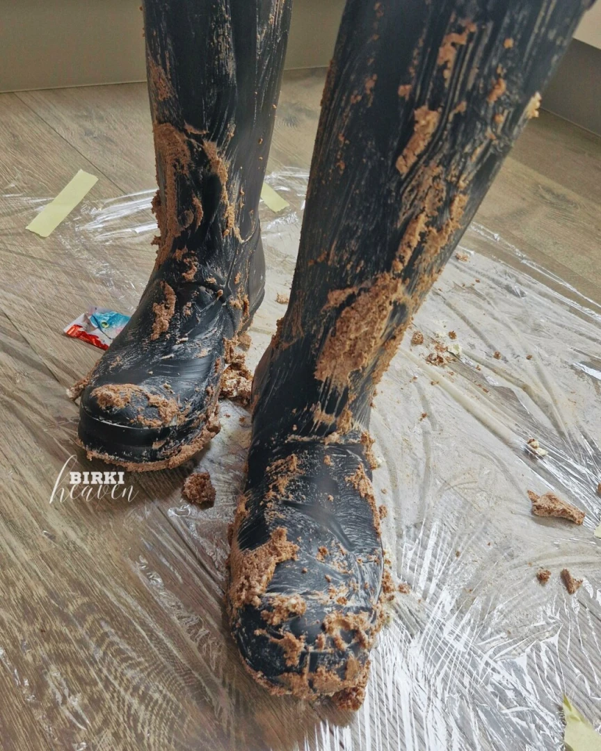 Someone had a wish milk cut crush the dirty boots i send him directly 