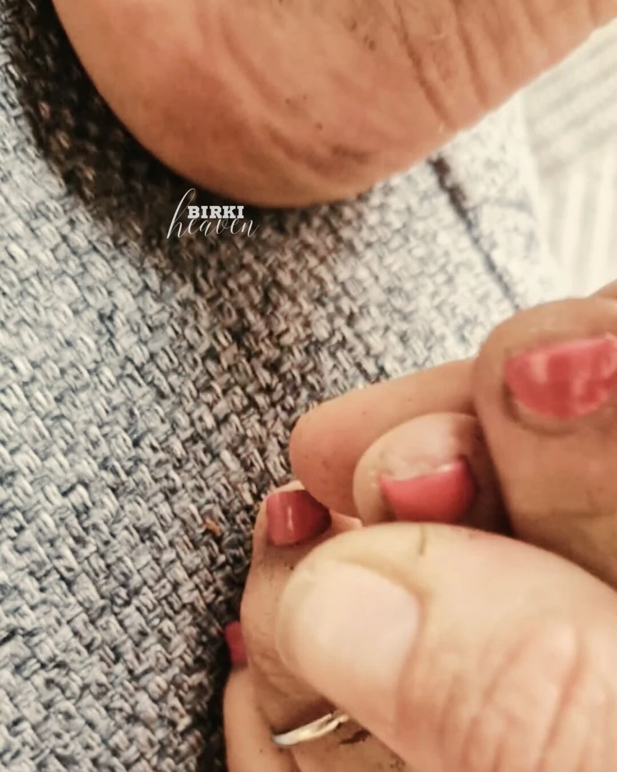 I uploaded a video of my extremely dirty feet yesterday a mixture of part 3 