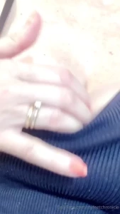 Hi babe hope you missed my soft boobs and sexy feet i like to check