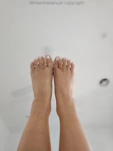 I love a fresh pedicure will you rub these toes for me part 1