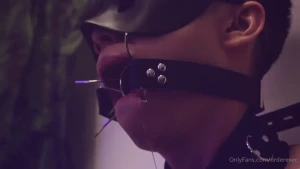 Cny eve how s everyone enjoying your reunion dinner this little slut